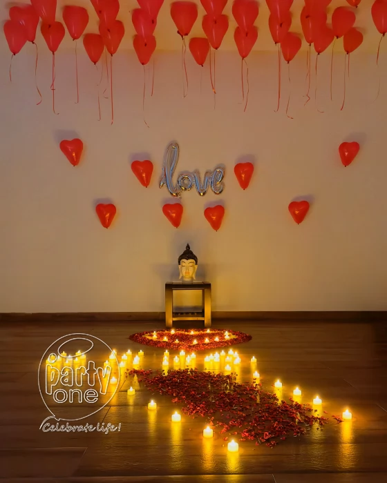decorations Dreamy Rose Petals and Love Surprise Decor